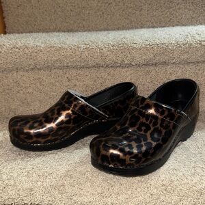 Women’s Dansko Leopard Clogs - Eur 40